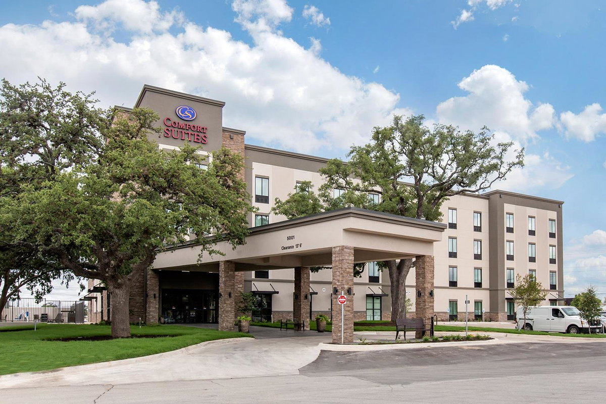 Exterior of Comfort Suites - South Austin, a suite hotel at 5001 South Interstate Highway 35